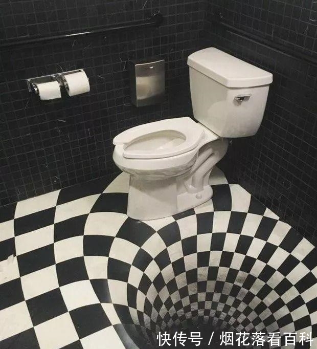 |幽默笑话:和同学去吃石锅拌饭,店里走进一对情侣……