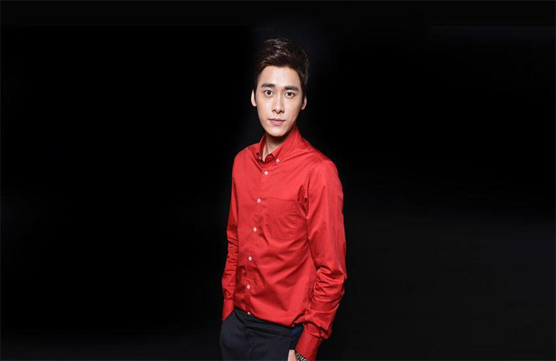 |李易峰下班走错出口,搞笑艺人实锤了,网友直呼不愧是迷糊峰峰