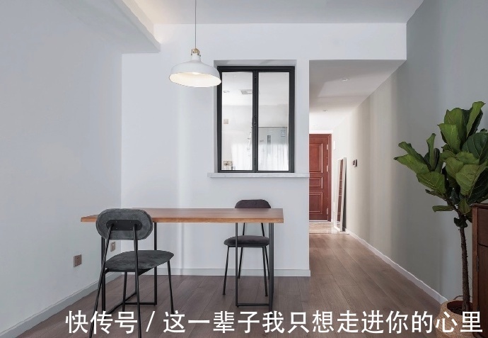 耐看|通风一年终于搬新家,墙面只刷乳胶漆,电视墙不造型,越看越耐看