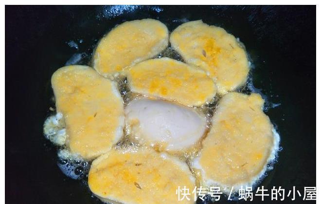 鸡蛋|炸馒头片时，鸡蛋里面多加1样，馒头片不吸油，外酥里嫩真好吃