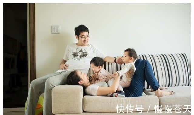 浙江|浙江:年轻女孩流浪街头,饿了就煮面条吃,晚上睡在山上砖洞里