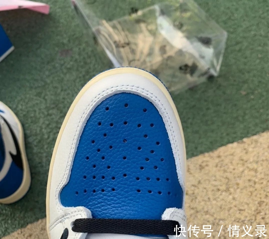 倒钩|藤原浩倒钩闪电aj1最强横向对比测评 中底拉邦皮料剪裁差的是正?