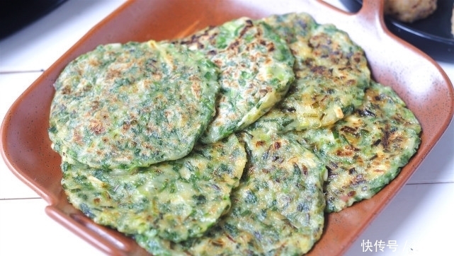 春天别只会吃韭菜!早餐试试此物,比韭菜香,比白菜补,淡化白斑