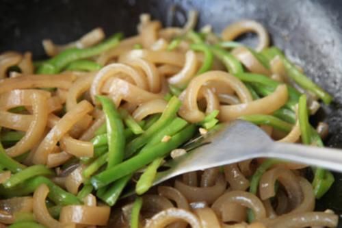 冬天,吃大鱼大肉不如它,每天炒一盘,营养极高,滋补又馋人