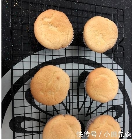 柔软|超级柔软的纸杯蛋糕,低糖美味不怕胖,一口气可以吃掉5个