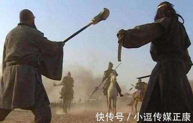 林冲|同为马军五虎将,呼延灼和林冲谁的武艺高?说出来别不信