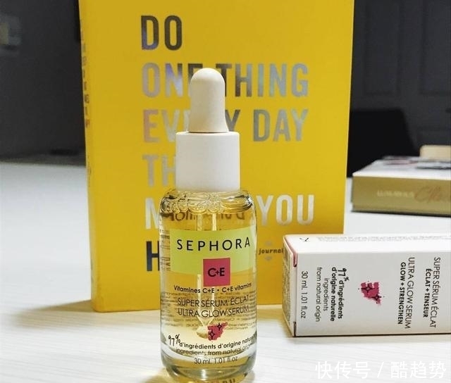 面部ps？有了它，痘印花脸都救活了，保湿度更无可挑剔