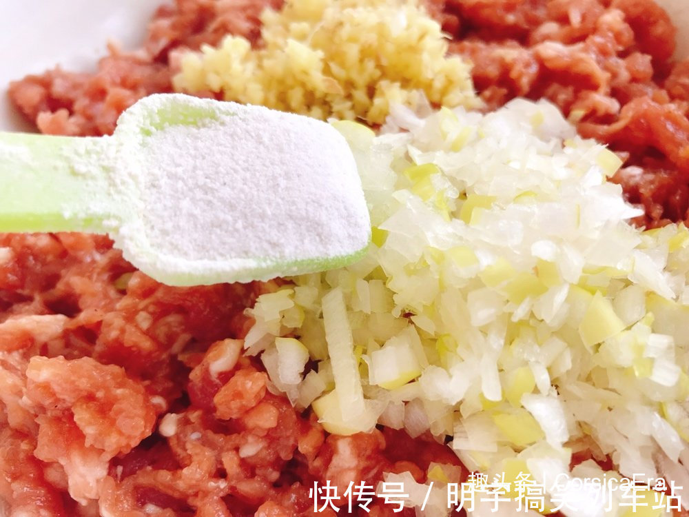 肉馅|头伏到吃饺子,分享8种饺子馅的调法,有荤有素,鲜嫩营养又多汁