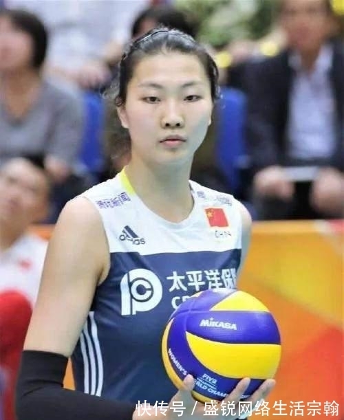 周波|袁心玥的故事：小时候比朱婷更受重视，如今是女排副攻线最后希望