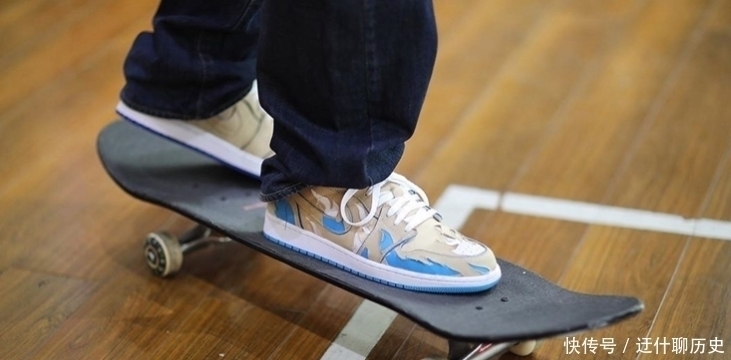 nike 彰显自己球鞋“老炮儿”的身份!你得拥有一双属于自己独一无二的球鞋