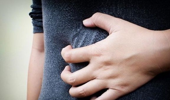 结肠|结肠出现炎症，或有这4个异常表现，可别一忍再忍