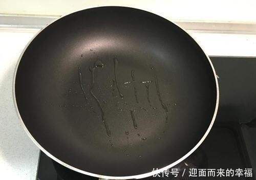 用水|教你10分钟把速冻饺子做成煎饺,终于不用水煮饺子!