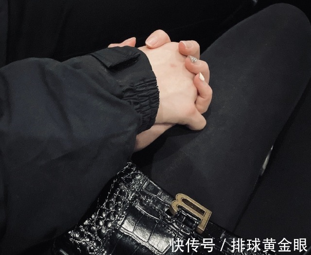 金软景|25岁女排主攻官宣恋情!男友是00年手球队员,恐入选新一届国家队