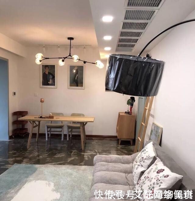 主妇|聪明主妇巧装95㎡小宅:阳台加了一面墙,却让家里处处有惊喜!