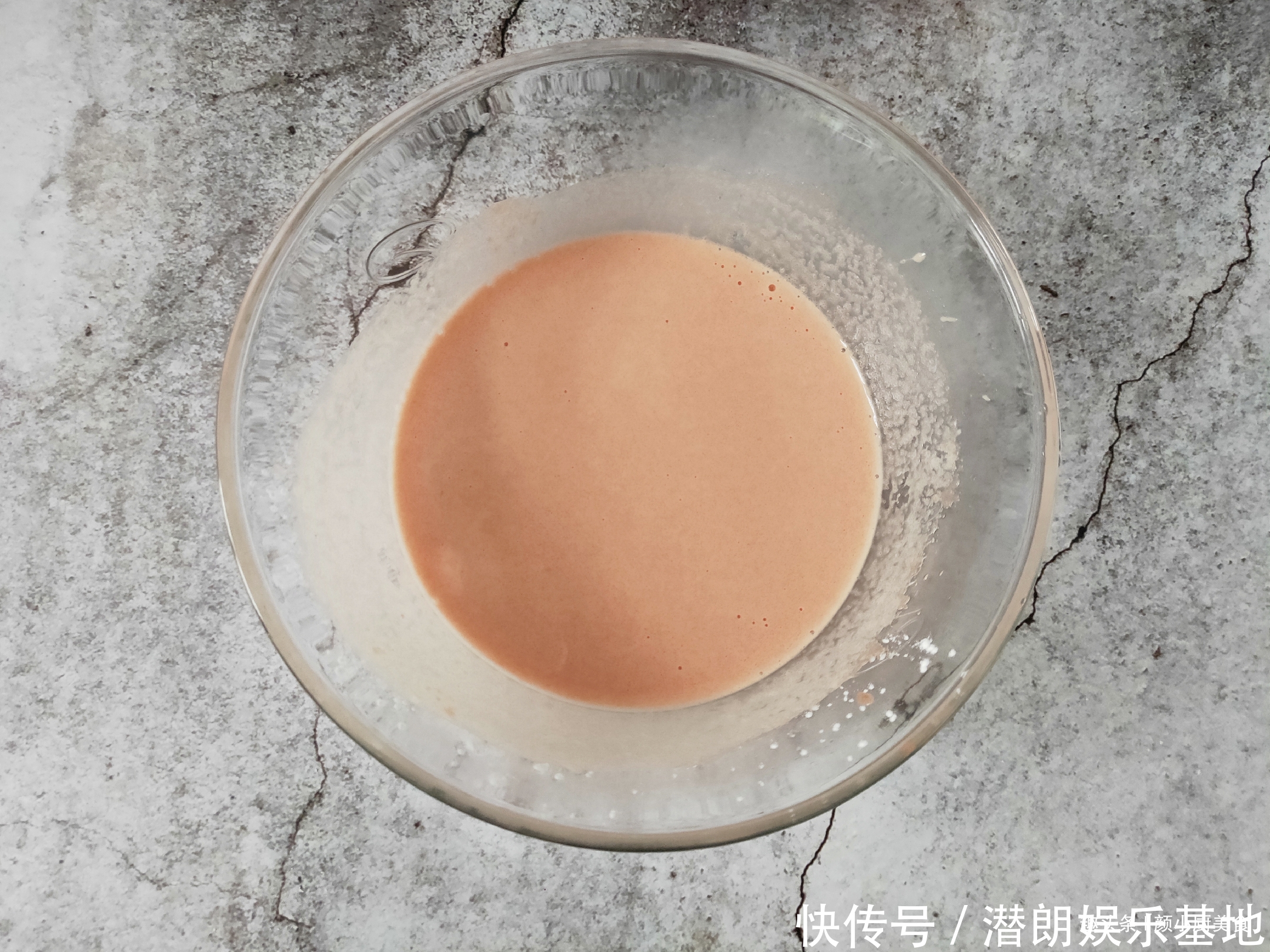  孩子|西红柿不要炒着吃了，教你1个新吃法，酸甜可口，孩子超爱吃