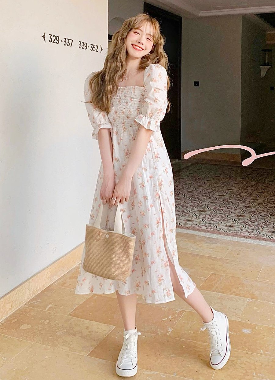 t恤|别再卷衣角了!今年流行“剪一刀”,显瘦时髦还高级