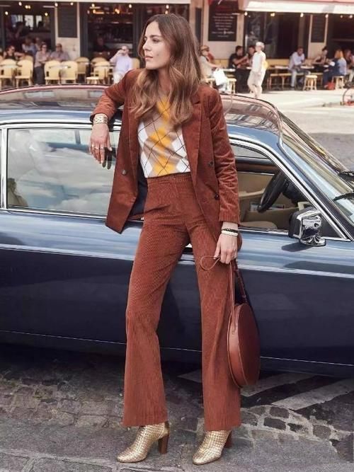 西装换一种穿法就很“潮里潮气”，试试这几种风格，春夏都够用了