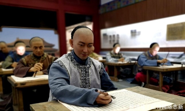 袁世凯:读书读到心碎,一把火烧醒了功名梦,从此人生开挂