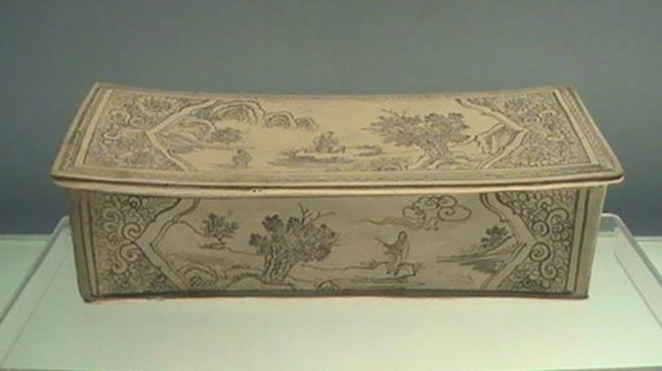 偷走|慈禧缝制一个菊花枕头，联军入侵被宫女偷走，63年后发现枕芯秘密