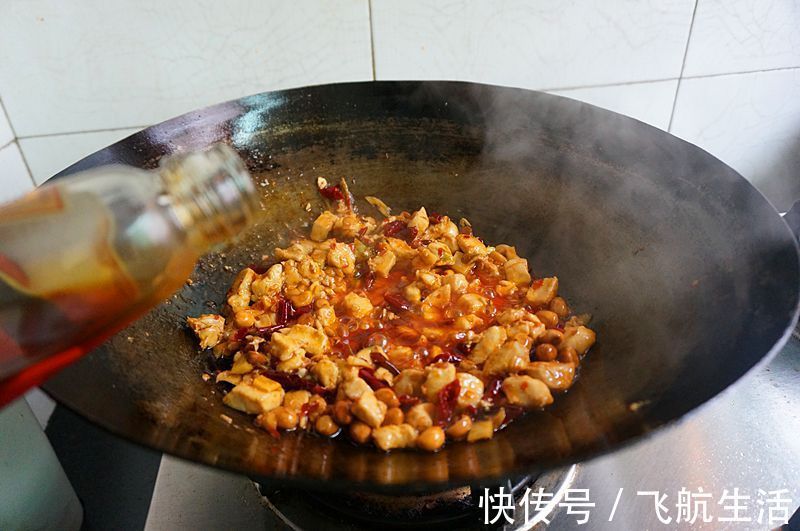 山东巡抚|在家也能做出饭店味道的宫保鸡丁,下饭好吃,味道赞