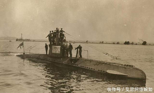 战列舰|老照片:希特勒将德意志号战列舰改名,他在怕什么?