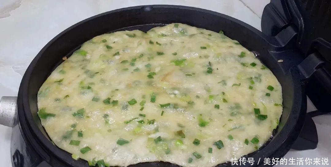 烙饼|烙饼以后就这样做,加1把葱花,张张柔软又筋道,学会天天不起早