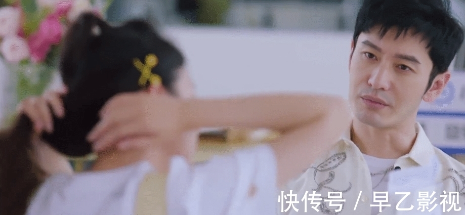 孟子义|周也野心藏不住了，《中餐厅》里急于表现或用力过猛