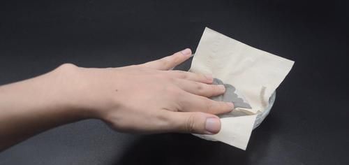 皮肤晒黑了怎么办？试试这个小妙招，皮肤更白更嫩滑，都看看吧