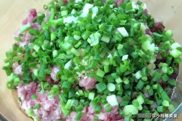为什么饭店调的“肉馅”又香又好吃,多加2步,无论包什么都好吃!