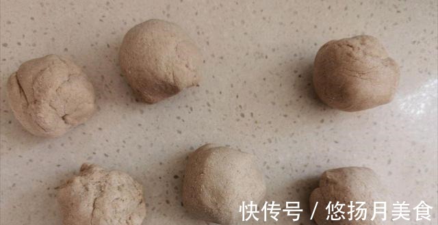 营养|方便简单的全麦馒头，好吃健康，营养美味！
