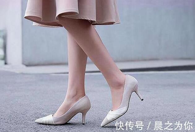 鞋底 -尖尖高跟鞋,突出性感的美腿,绽放迷人的气息!