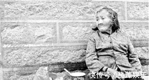 生病|76岁奶奶倾诉经历了,才能看清人心,晚年老伴儿和儿女都靠不住