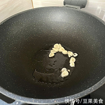 三大碗|暖胃又养生，一次吃三大碗都不过瘾的葱爆羊肉