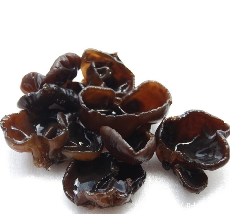 克制|常吃4种食物能“克制”高尿酸 有痛风的人要多吃