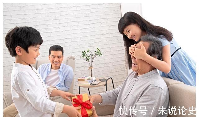 熊孩子|怀孕5月被侄子捶肚子,小姑子狡辩说闹着玩,丈夫直接给了一巴掌