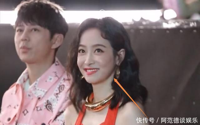  品性|宋茜正认真背台词，被何老师打断后做出的反应，品性如何很明显