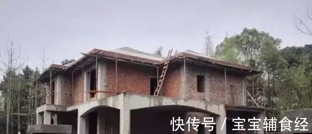 外栏杆|赚钱了，要回家盖一栋这样的别墅，带开放式车库，让邻里都来羡慕