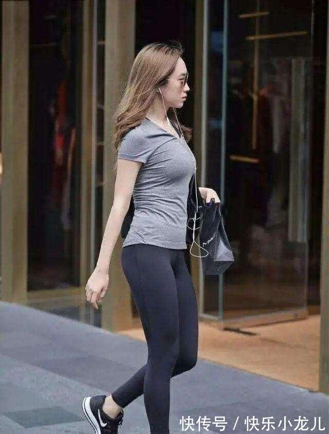 领口 打底裤可多种时髦风格轻松切换,风格干净时尚,秒变妙龄少女