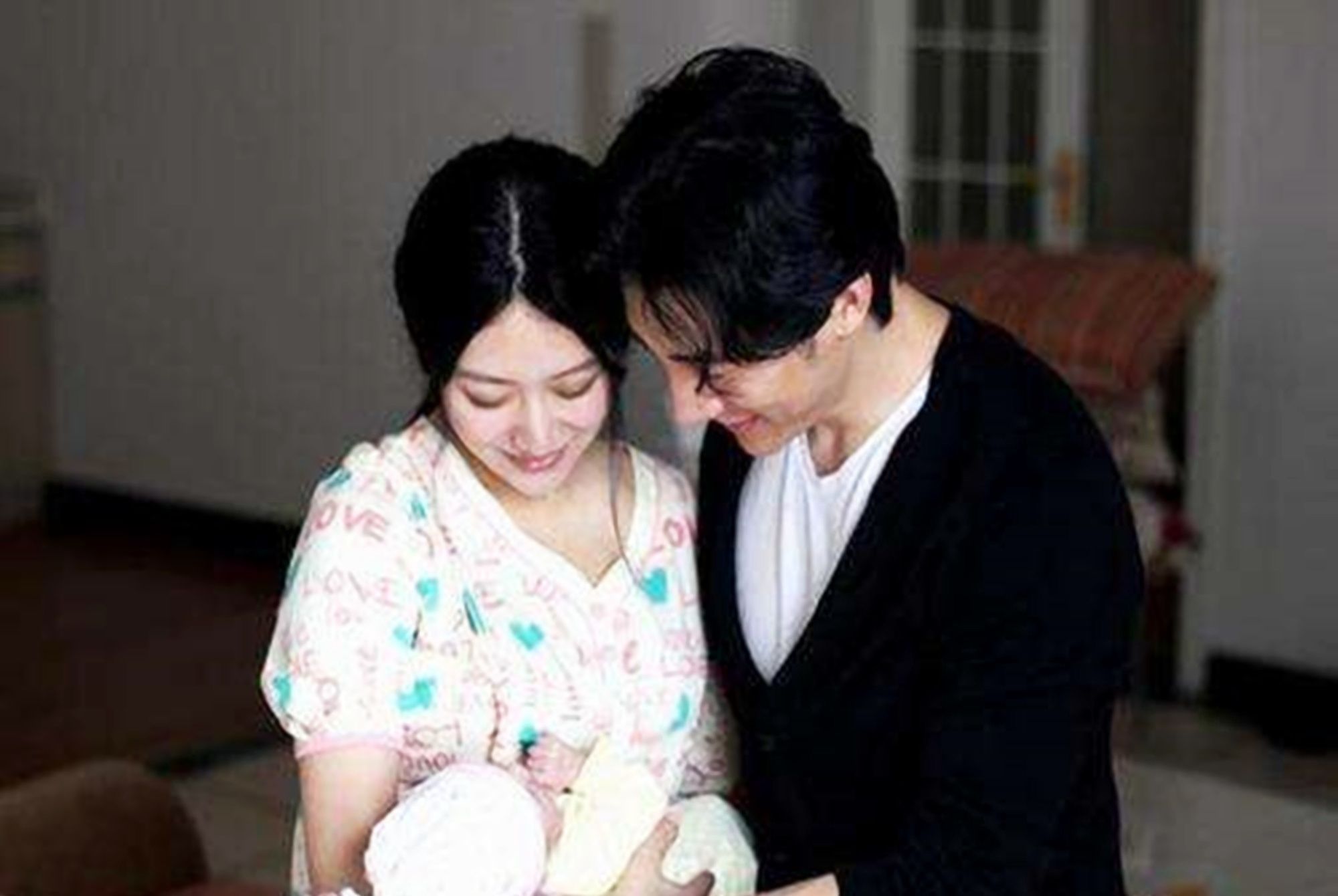 孩子|12岁男孩一天3次母乳,舍不得退出孩子生活的父母,对孩子是伤害