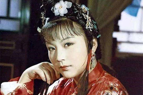 袭人&史湘云80回后做了秦淮歌女?袭人秘密送的玛瑙碟子:促成情断湘江