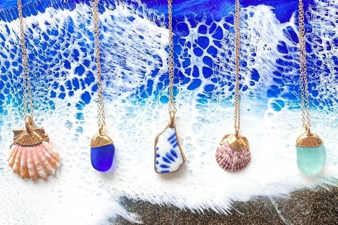 流動性$從沒學過美術的她,用簡單粗暴技法畫畫,讓她成為了百萬富豪