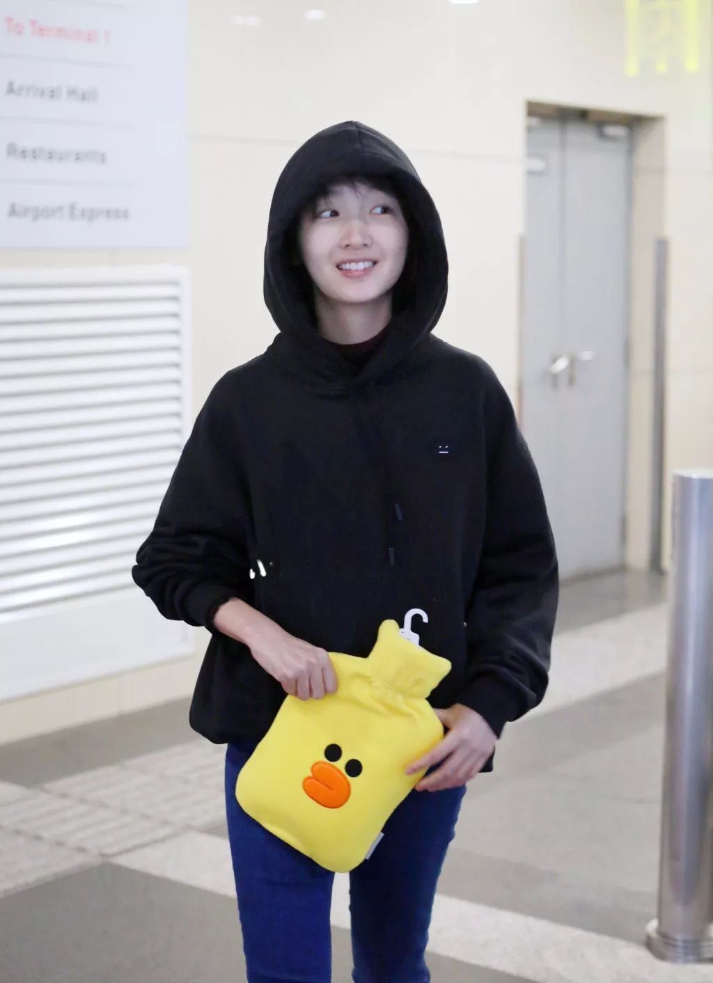 穿搭 小高领+卫衣、小高领+大衣,这件内搭帮你解决所有的穿搭困扰!