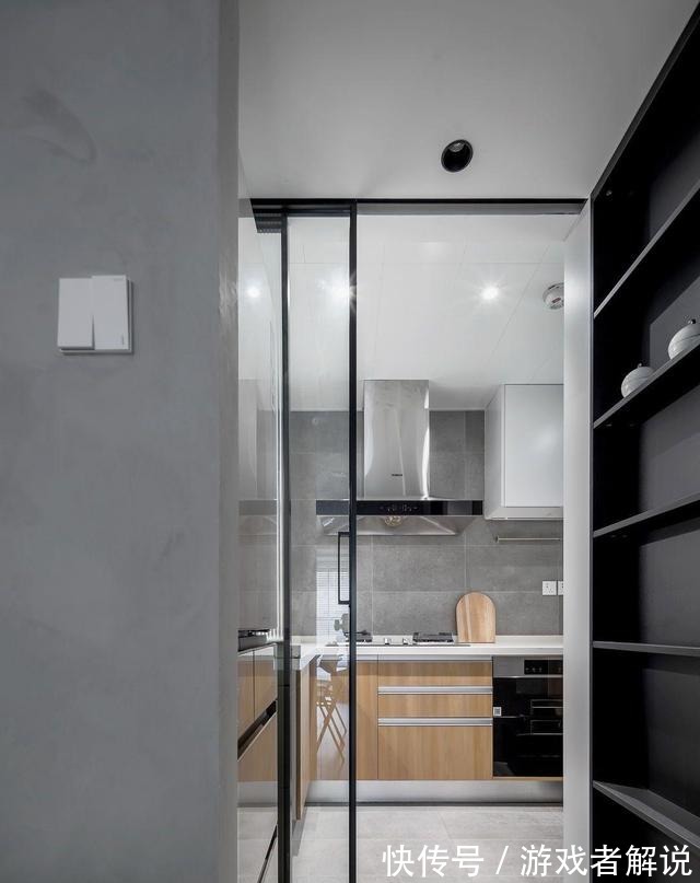 客厅|黑白灰装修风格真漂亮,100㎡低调简约设计,更贴近生活!