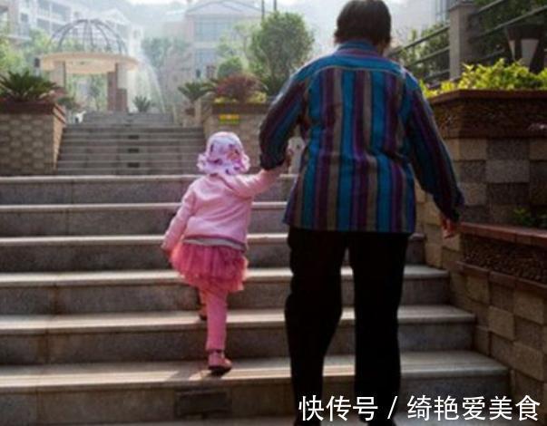 老人|“假如能重新选一回,绝对不帮你带孩子”,55岁亲妈哭的叫人心痛