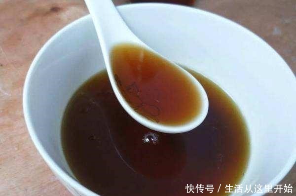 什么花生壳、柳树皮都不如这“2种肥”，盆里埋一点，养啥都爆盆！