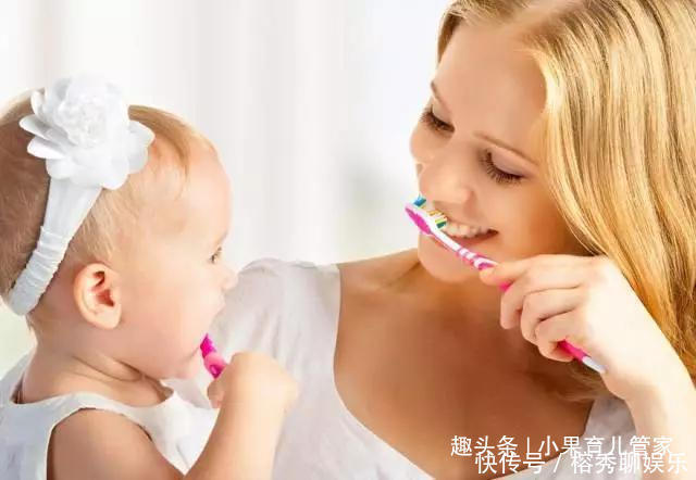 宝宝几岁开始长牙？几岁开始刷牙？做好护理，宝贝才不会长虫牙