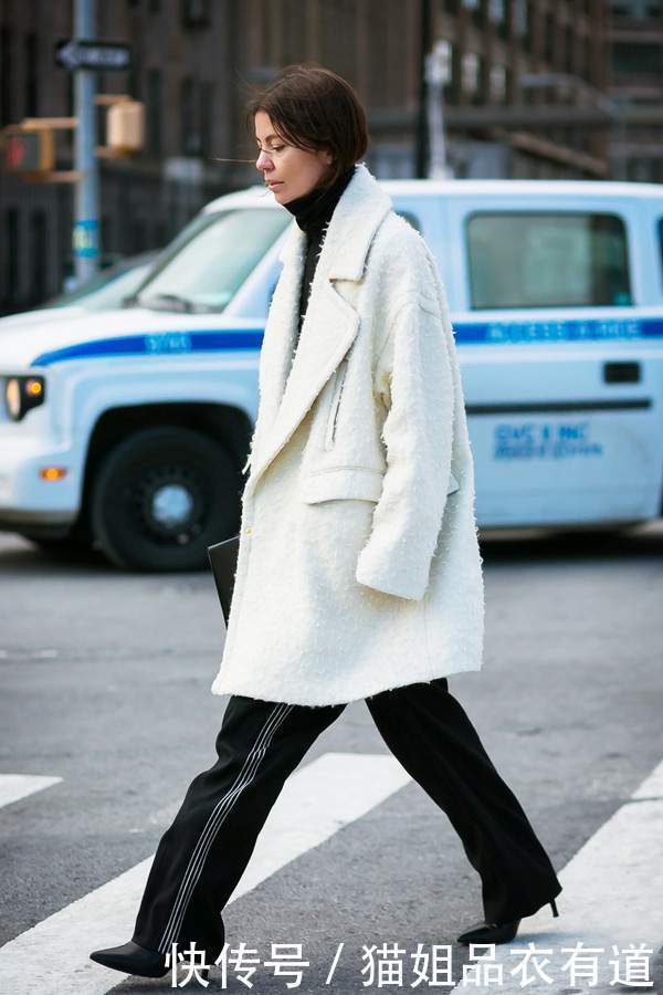 打工人|没想到穿"校服裤"也能这么时髦!侧边线显瘦效果也太强了