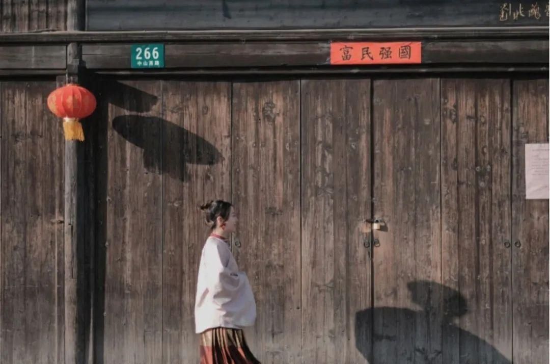 老年|留松过大年丨松江这些红红火火的地方，你去打卡了吗？