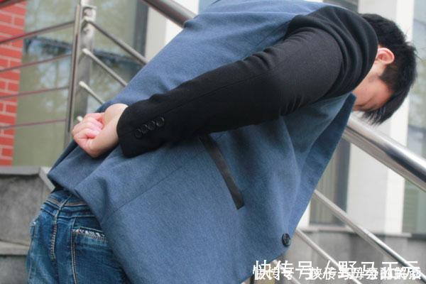 神经元|医生公开:男人45岁后,2种运动别坚持了,已经不适合你了