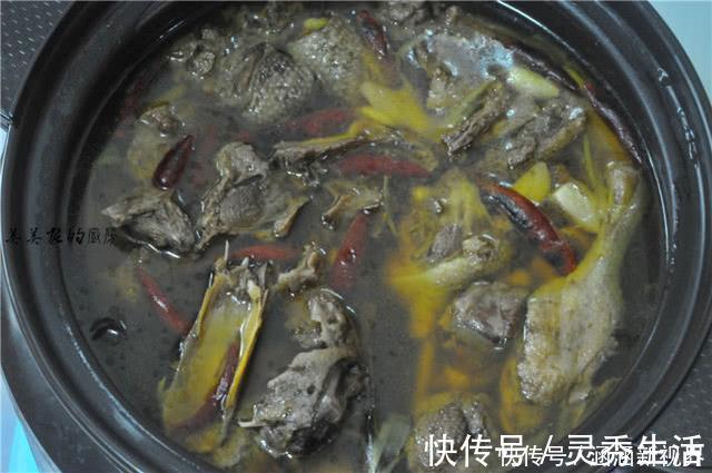 冬天|鸭子如此烧,不腥不柴特别香,操作简单,我家每年吃掉几十只